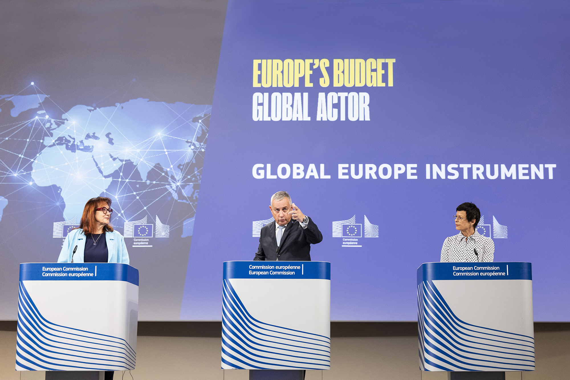 Паприка онлайн порно фильм